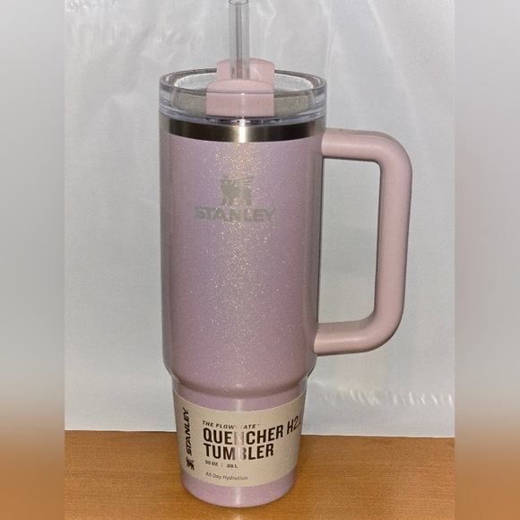 Stanley Pink Quencher H2.0 Tumbler - Picture 1 of 1